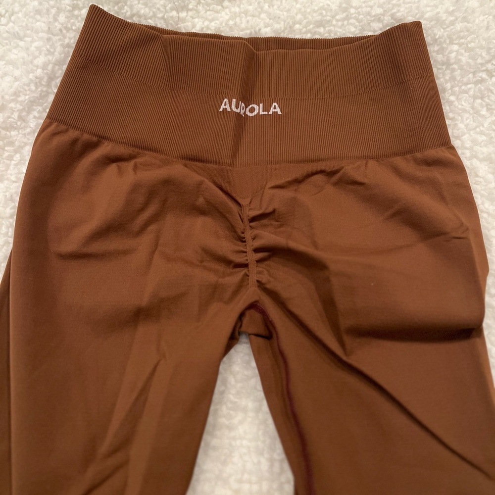 Brown Aurola Scrunch Leggings